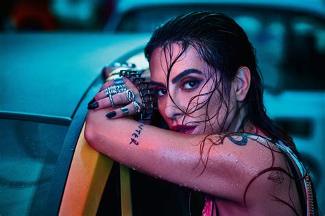 Cleo Pires Sensualiza Em Editorial Exclusivo Para Seu Site Pessoal