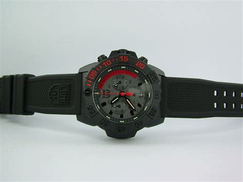 Luminox Navy Seal Chronograph Clockwise