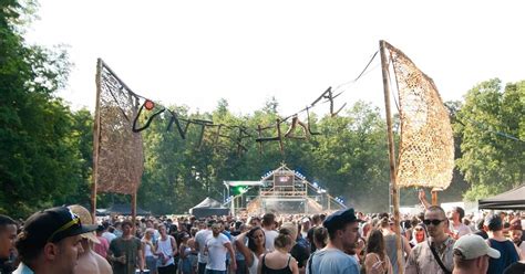 Sonne Musik Und Begeisterte Besucher Partystimmung Beim Unterholz