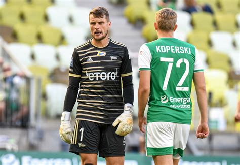 Lechia Lech Transmisja Tv I Stream Jak I Gdzie Obejrze Mecz