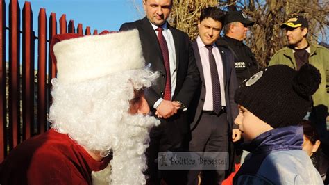 Politica Broastei Mo Cr Ciun A Ajuns I N Cartierele Municipiului