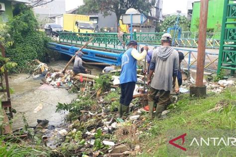 Drainase Tersumbat Dan Curah Hujan Tinggi Sebabkan Titik Banjir Di