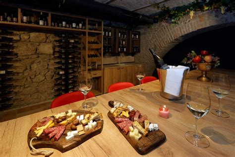 Дегустации | BONONIA ESTATE WINERY & RESORT
