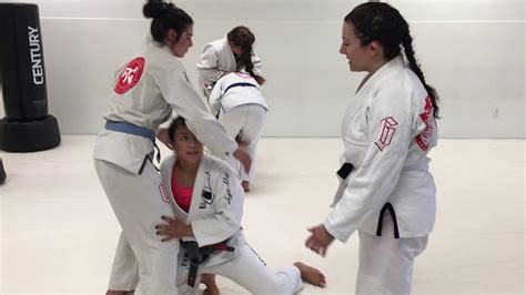 Womens Brazilian Jiu Jitsu Class Practices Single Leg Takedowns Youtube