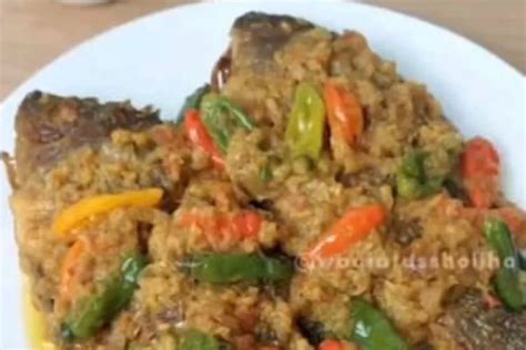 Berikut Inilah Resep Pesmol Ikan Gurame Bumbu Kuning Yang Enak Dan