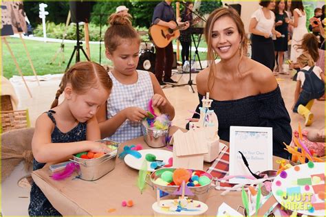 Jessica Albas Daughters Honor And Haven Look So Grown Up At Honest