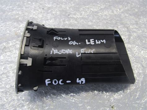 Kratka nawiewu lewy środek FORD FOCUS MK2 2006r 6718886765