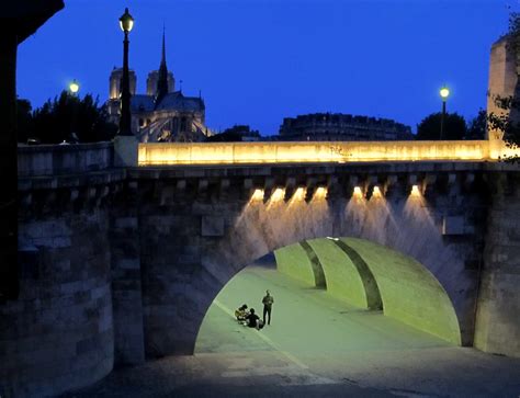 Sous Les Ponts De Paris Sous Les Ponts De Paris Lorsque D Flickr