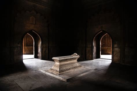 Architectural Design of a Tomb · Free Stock Photo