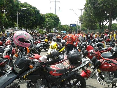 G Protesto De Mototaxista Interdita Avenida Brasil Em Manaus