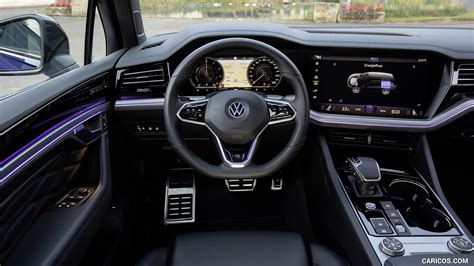 Volkswagen Touareg R Plug-In Hybrid | 2021MY | Interior, Cockpit