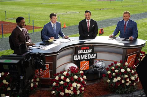 ESPN College GameDay Week 1 live stream: Watch OSU vs. Notre Dame