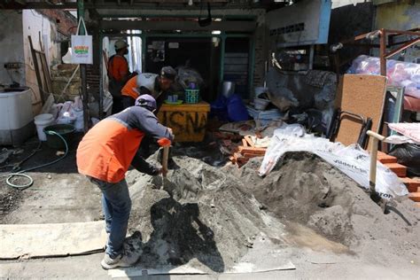 Program Dandan Omah Surabaya Perbaiki Rumah Sekaligus Ekonomi Warga