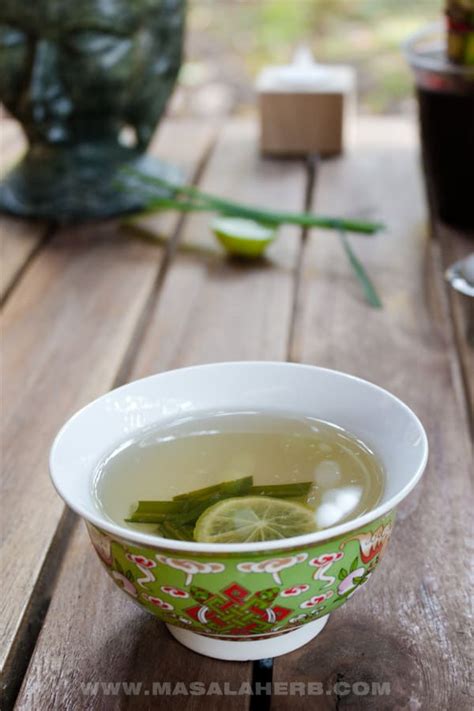 How to make Lemongrass Tea - Recipe | MasalaHerb.com