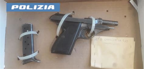 Sorpreso In Giro Con Una Pistola Con Matricola Abrasa Arrestato