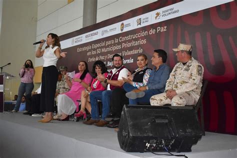 Encabeza Gobernadora Marina Del Pilar Feria De La Paz Y Desarme