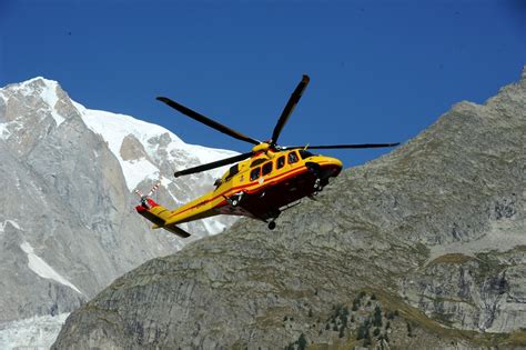 Hautes Alpes Un Alpiniste Meurt Dans Une Avalanche