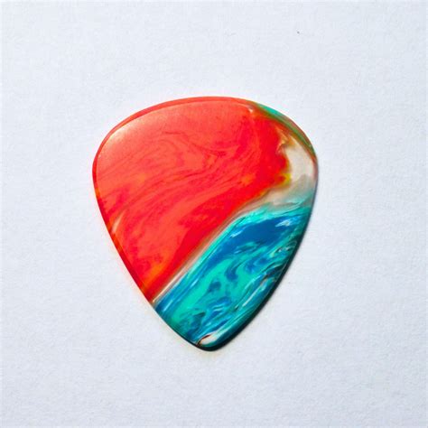 Gt Plectrums Fire And Ice Epoxy Resin Guitar Pick 15mm 351 Standard