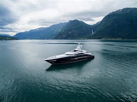 Heesens Superyacht Ann G A Power Packed Display Of Style And Splendor