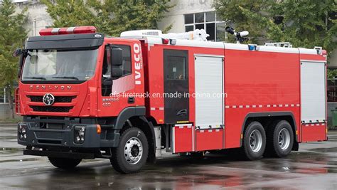 Saic Iveco Water And Foam Tank Industrial Fire Truck With 12000L