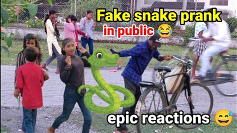 Fake Snake With Wallet On Road Prank In Public😂 Epic Public