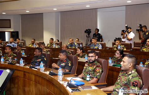 Bangladesh Dscsc Undergrads Call On Chief Of Staff Sri Lanka Army