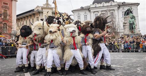 Na Pustno Soboto Od Zmajevega Karnevala Do Cirku Ko Obarvane Povorke