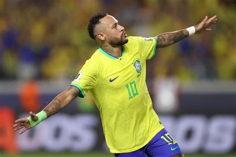 Neymar Bate Recorde Em Show Da Seleção No Mangueirão Diário Do Rio Doce