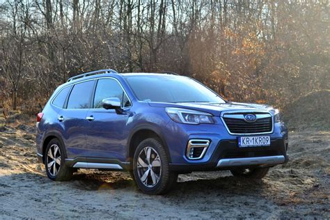 Subaru Forester SK mało który SUV ma dziś taki napęd AutoCentrum pl