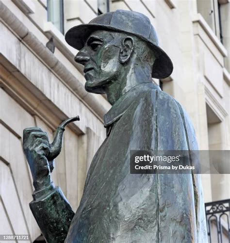 88 Sherlock Holmes Statue Stock Photos, High-Res Pictures, and Images - Getty Images