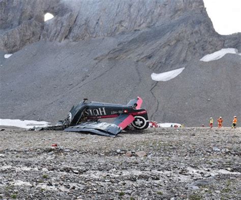 Aereo Precipita Sulle Alpi Svizzere 20 Morti Lo Schianto Sul Piz