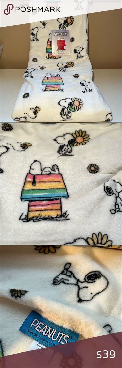 Berkshire Peanuts Snoopy Plush Throw Blanket Snoopy Plush Rainbow House Peanuts Snoopy Bed