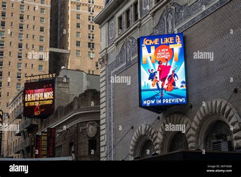 Shubert Theatre Marquee Featuring Some Like It Hot NYC USA Stock Photo Alamy