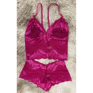 Conjunto de renda espera marido calesson cropped e caleçon lingerie