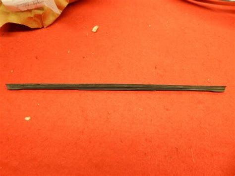 Nos 63 64 65 66 Ford Fairlane Lh Or Rh Windshield Wiper Blade C3oz