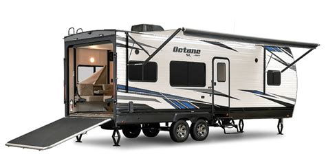 Top 5 Best Lightweight Toy Haulers - Camper Life