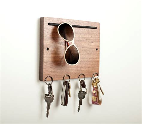 Wooden Key Holders - Diy Projects