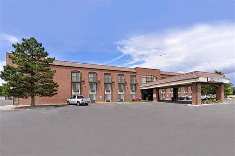 QUALITY INN VERNAL NEAR DINOSAUR NATIONAL MONUMENT - Prices & Motel ...