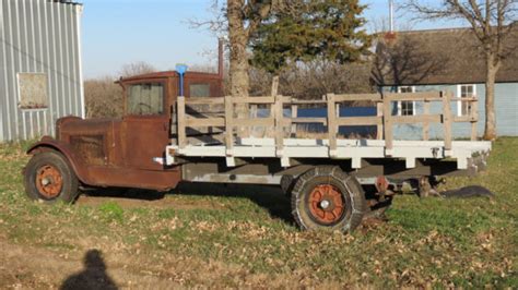 1929 REO Speedwagon 2-ton truck. Model FD. Runs & Drives. Partial ...