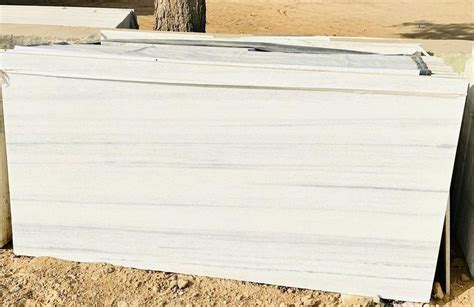 White Base Flooring Makrana Chak Dungri Marble Slab At Rs