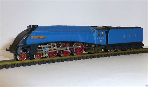 Hornby Minitrix N Gauge N214 Lner Class A4 4 6 2 4498 Sir Nigel Gresley