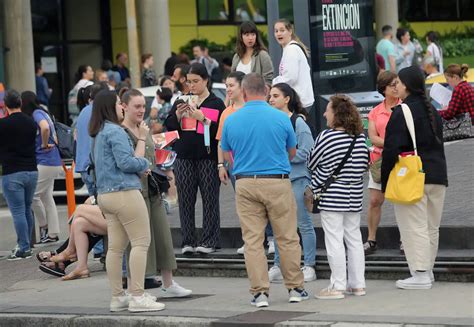 Fotos Opositores Asturianos Optan A Una De Las Plazas De