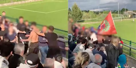 Scoppia Una Rissa Tra I Tifosi Durante Una Partita Di Calcio Gli Altri