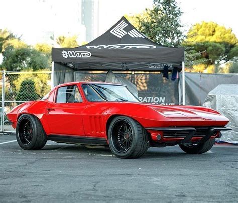 A C2 Corvette Stingray still looking good in 2020 : r/carporn