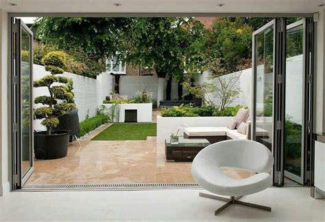 Creating a Serene Courtyard Retreat with a White Backdrop