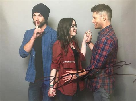 Jared & Jensen photo op x] | Supernatural convention, Supernatural cw, Supernatural fandom