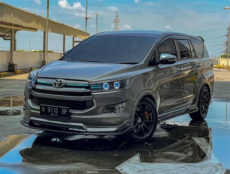 Innova Kijang Modified