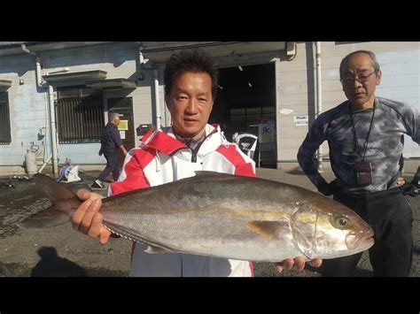 【釣果速報】神奈川県せどおと丸で4kg～55kgの良型ワラサ入れ食い！ゲストのカンパチも見事！旬のシーズンを絶対に逃すな！｜釣りまとめアンテナ