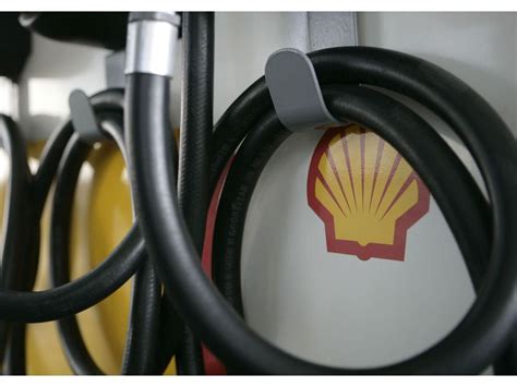 Shell Keeps Dividends Share Buybacks Coming On 10 Billion Profit