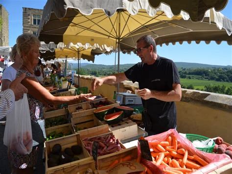 March Paysan De Cadenet Luberon Sud Tourisme